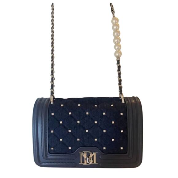 BADGLEY MISCHKA Studded Chain Linked Leather Crossbody Bag New with Tag - Picture 2 of 4